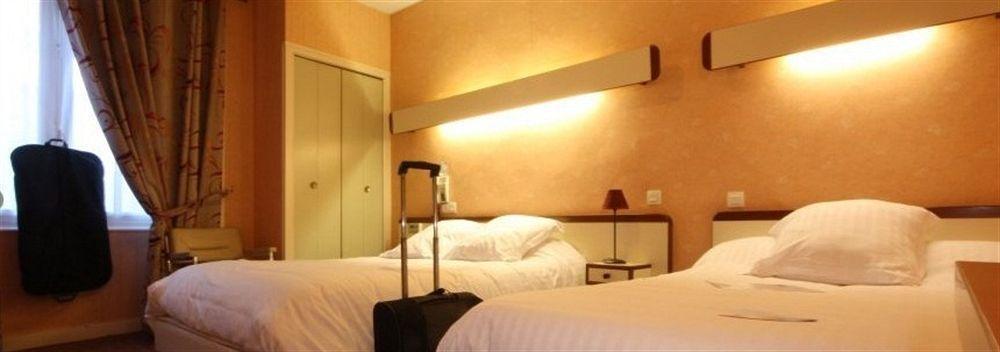 Hotel Le Petit Billot Vitré Екстериор снимка