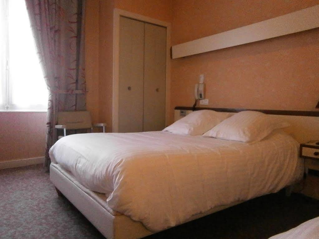Hotel Le Petit Billot Vitré Екстериор снимка