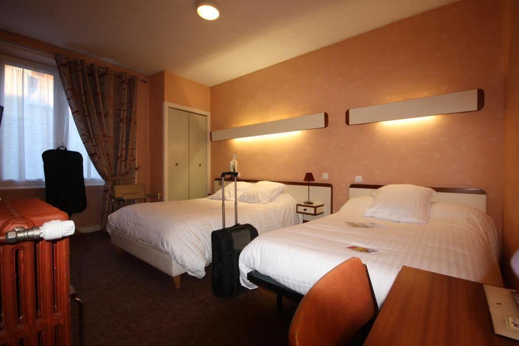 Hotel Le Petit Billot Vitré Екстериор снимка