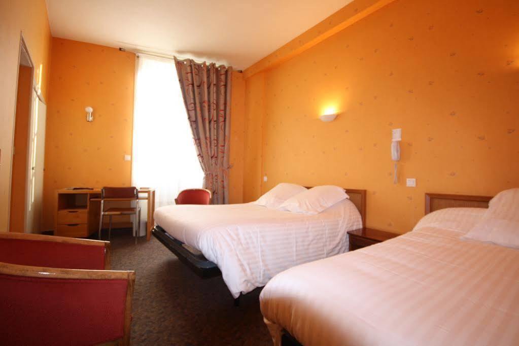 Hotel Le Petit Billot Vitré Екстериор снимка